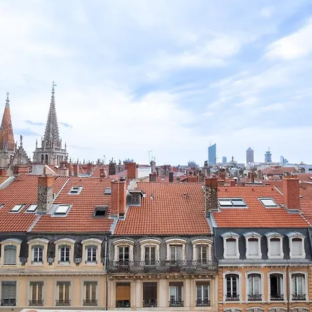 Apartamento Honore Saint Antoine Lyon