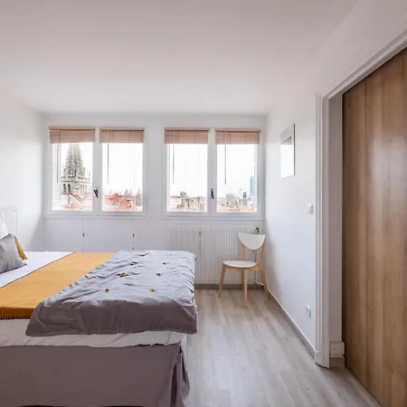 Honorê Saint Antoine Apartamento